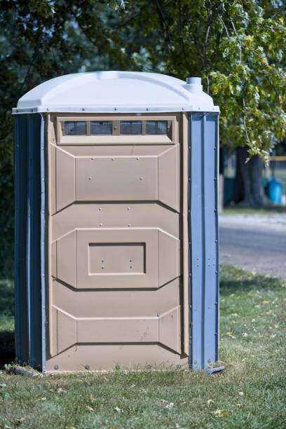 Best Porta potty rental near me  in Wallace, FL